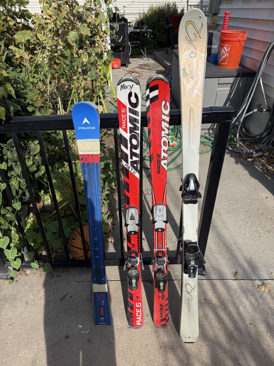Women’s and kids skis