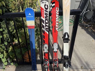 Women’s and kids skis