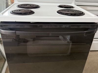 Spectra by GE Appliances 30" White Electric Range Oven w/ 4 Coil Burners & Digital Display