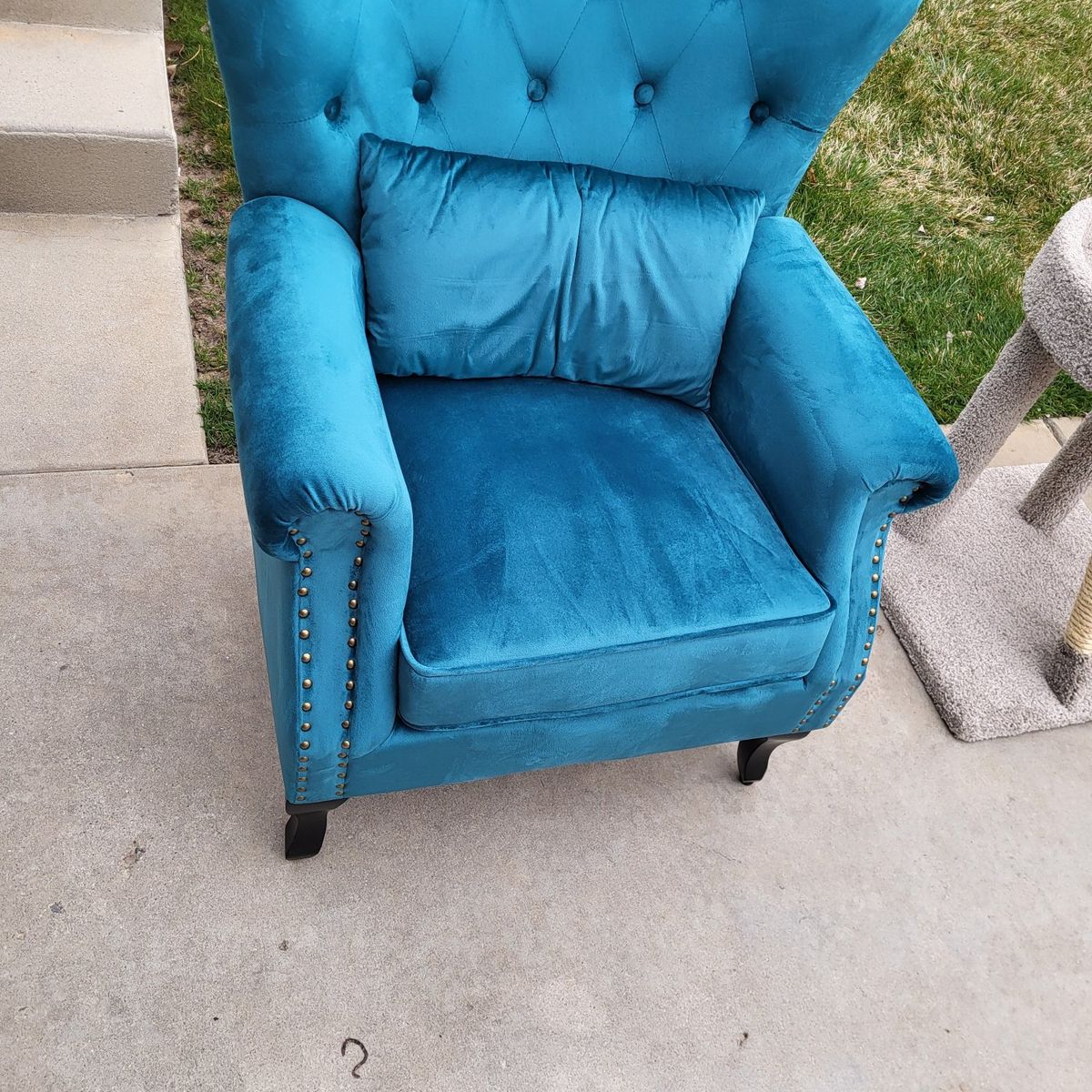 Mid-Century Accent Arm Rest Chair Studded