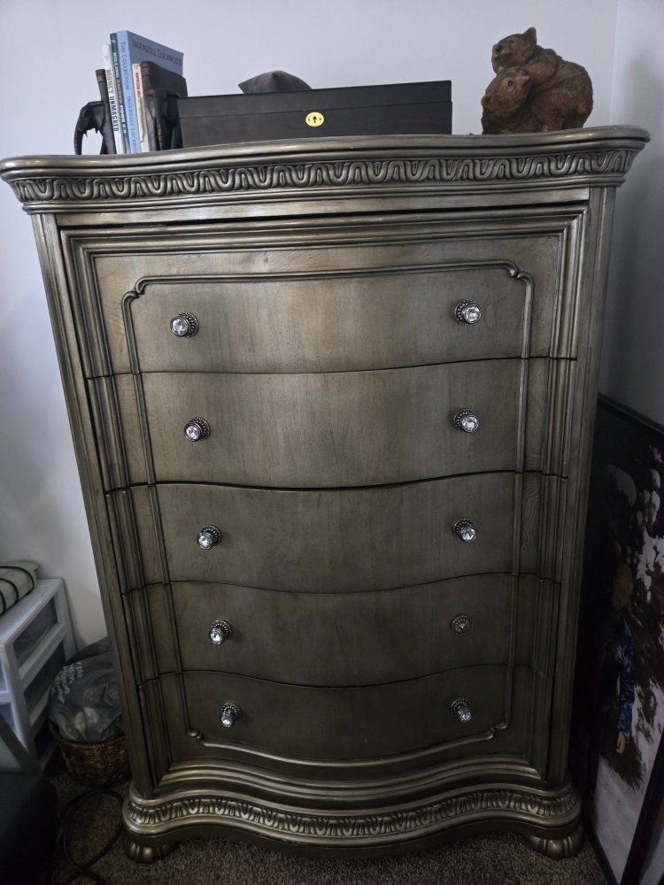 Main image 4
