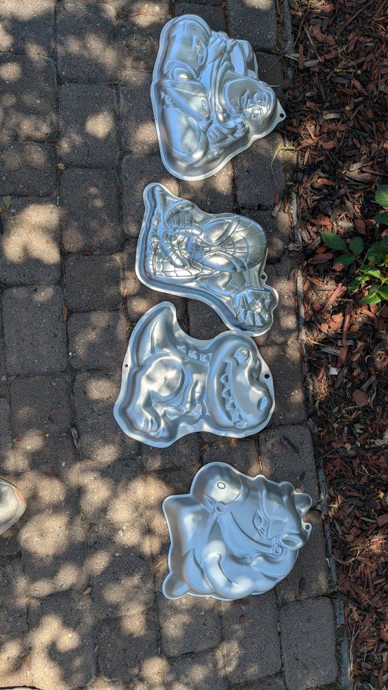 Wilton Disney Character Cake Pans