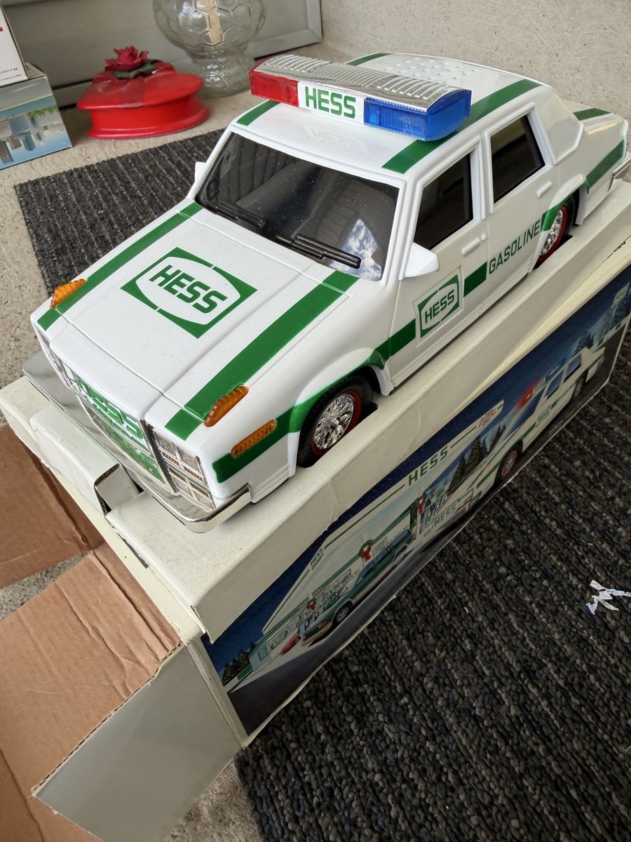 Vintage Hess Gasoline Police Car Toy with Lights & Siren - Original Box - 1989