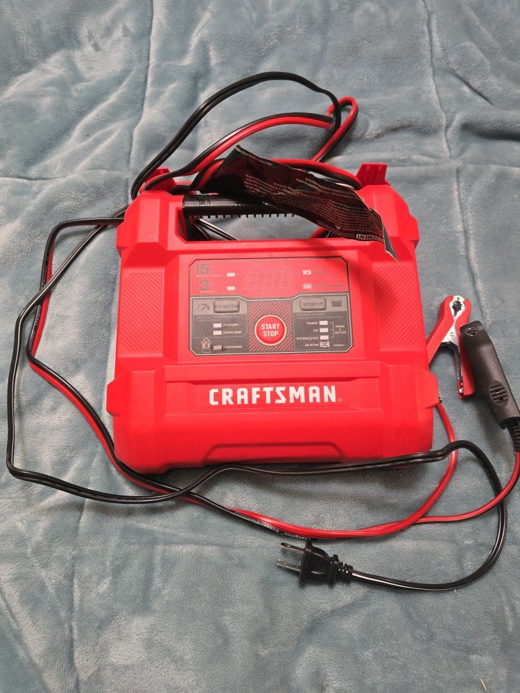 CRAFTSMAN CMXCESM162 15.0 Amp Automotive Battery Charger 6V/12V Output