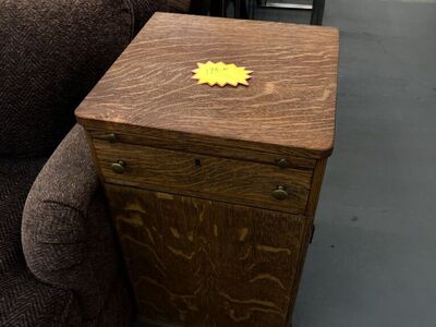 Nightstand/Side Table