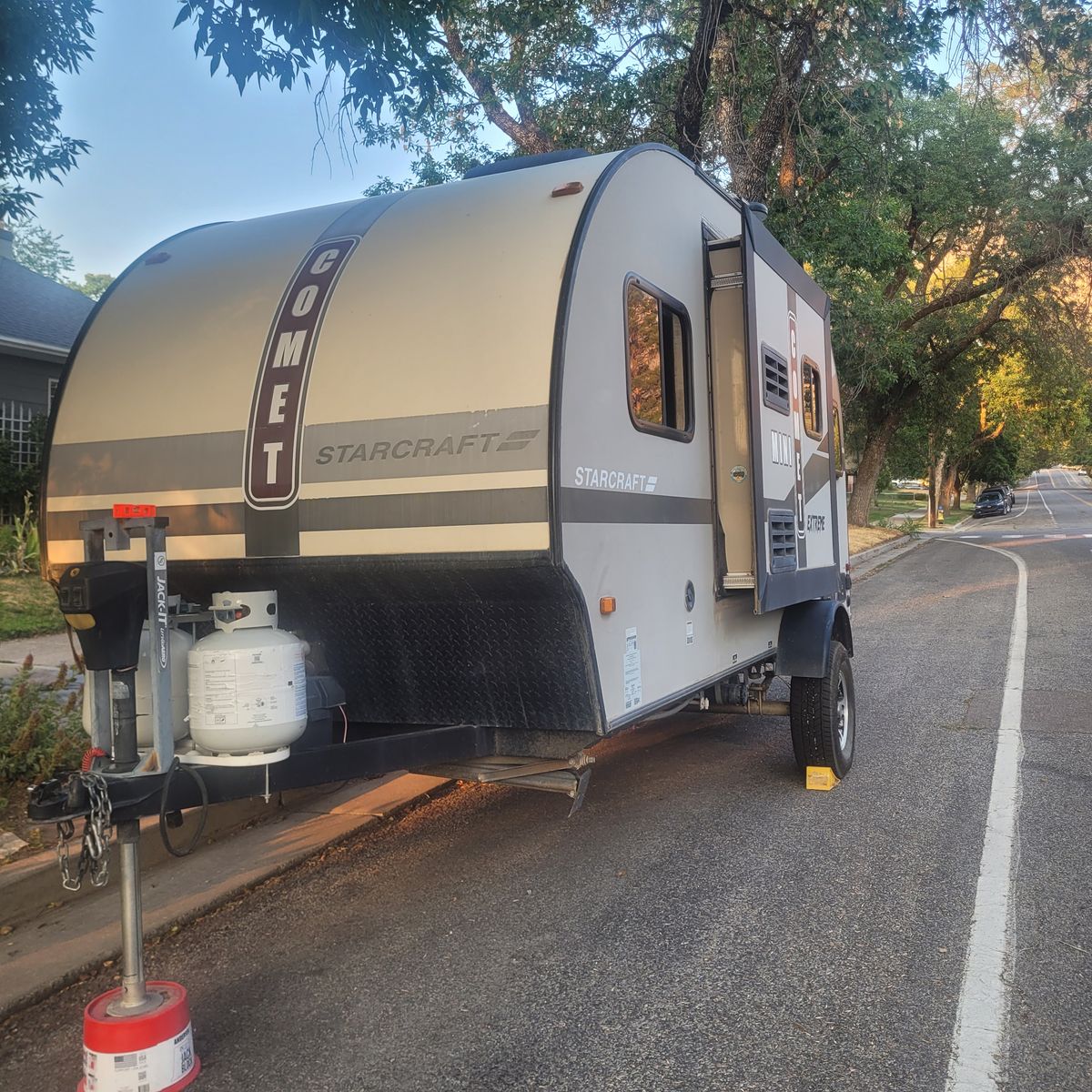 2017 Starcraft Comet Mini Travel Trailer Camper
