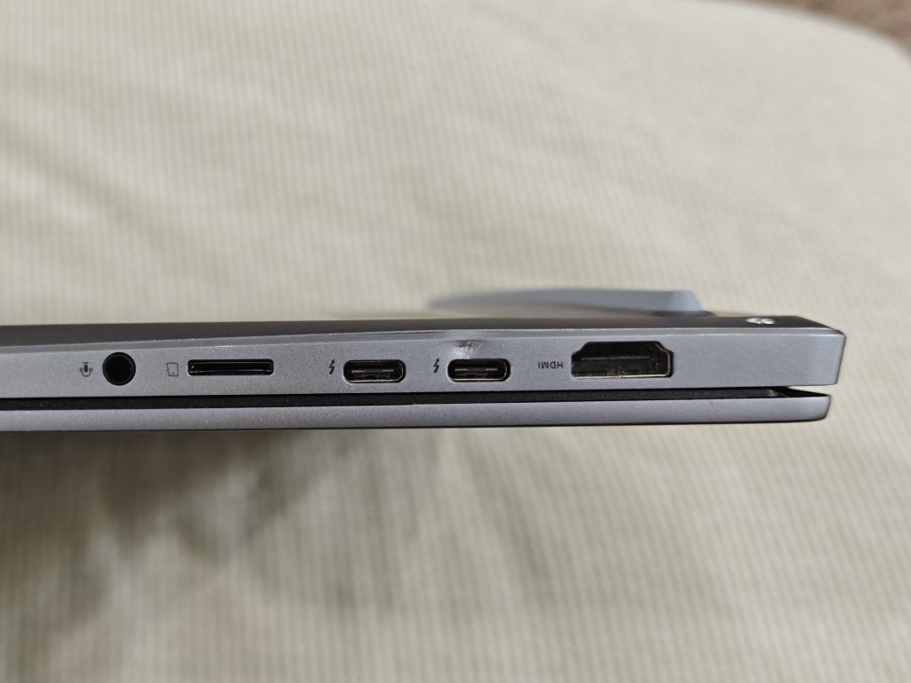 Main image 6