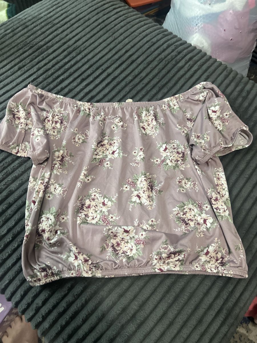 No Comment NY-LA Off-The-Shoulder Floral Top Size Large
