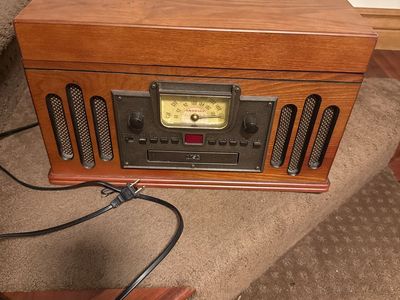 Crosley Collector's Edition Vintage-Style Turntable & CD & cassette Player with AM/FM Radio