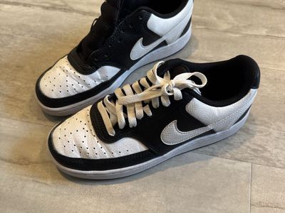 Women’s Nike shoes