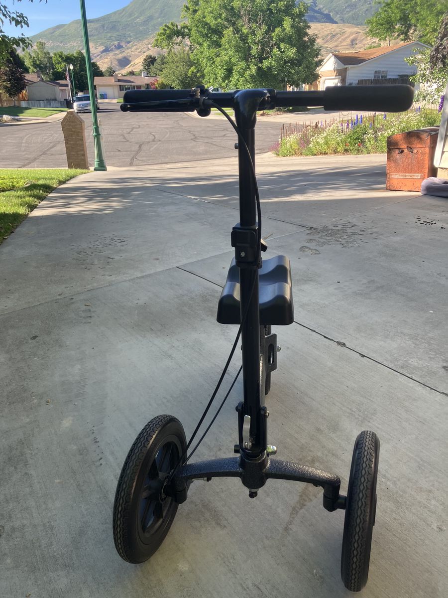 Knee Scooter