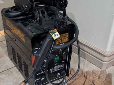 Chicago Electric 90 Amp Flux Wire Welder - Complete Starter Kit (120V)