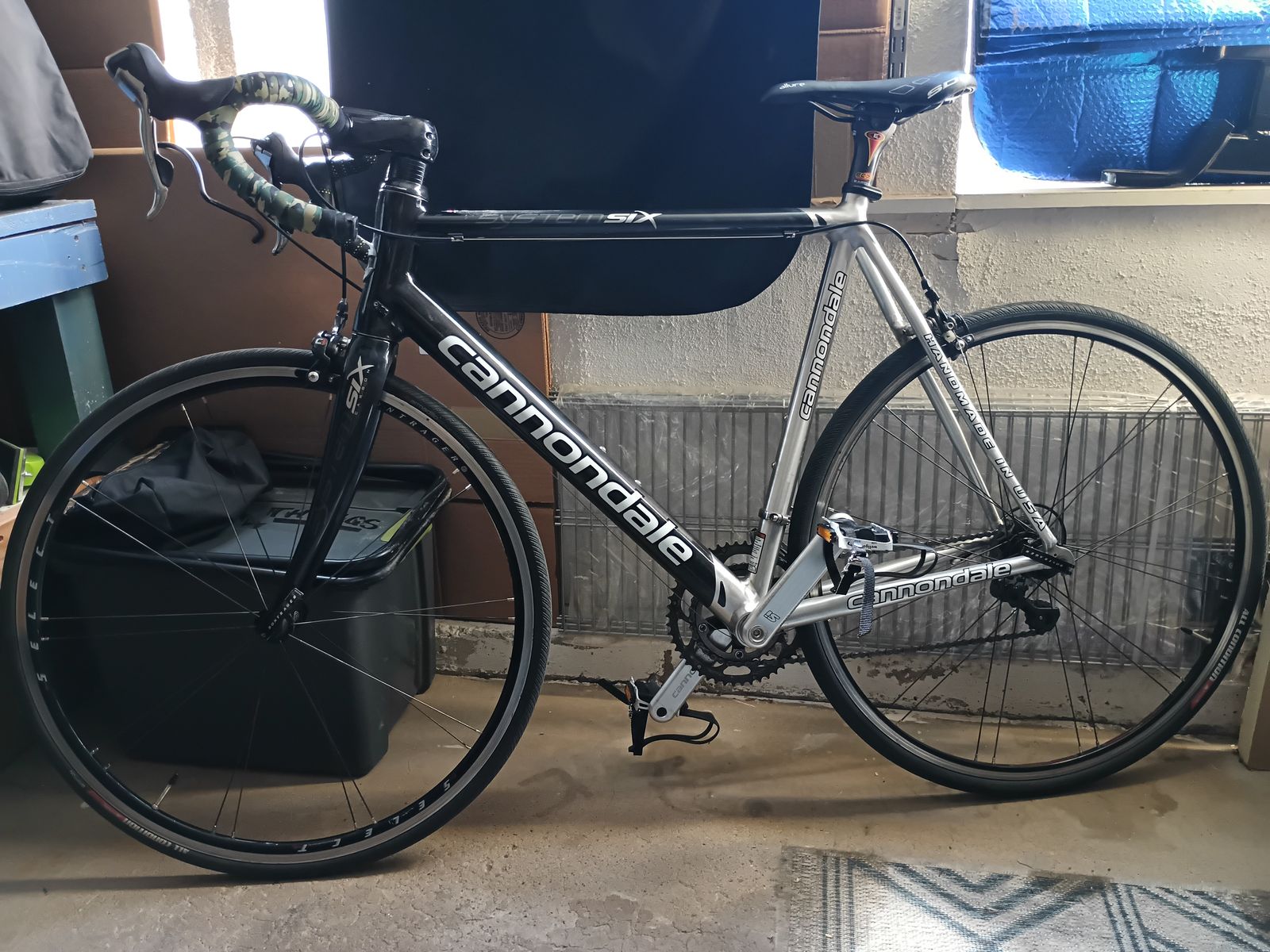 Cannondale 54-56cm SystemSix Road Bike- Carbon & AI Frame w700c Armadillo Tires