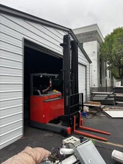 Toyota Electric Reach Forklift 2500lbs capacity