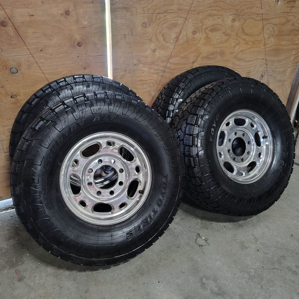 285/70r17 GM PYO wheels and tires