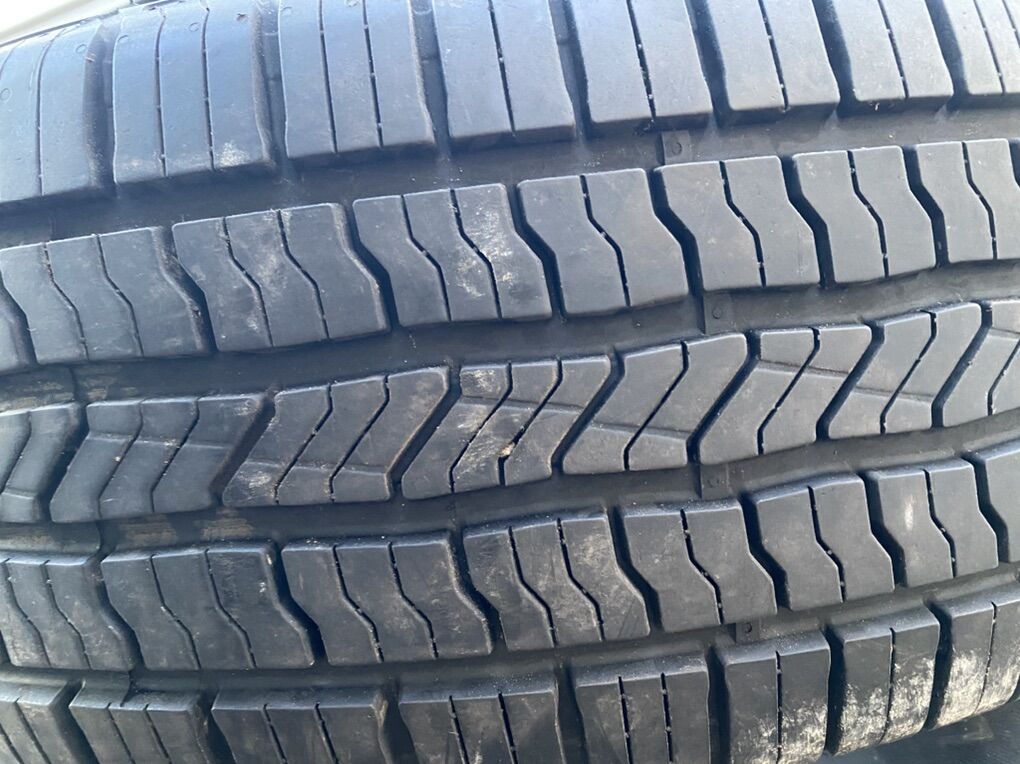 255/70R18 Mastercraft