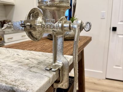 Vintage Corona Hand Crank Corn Mill