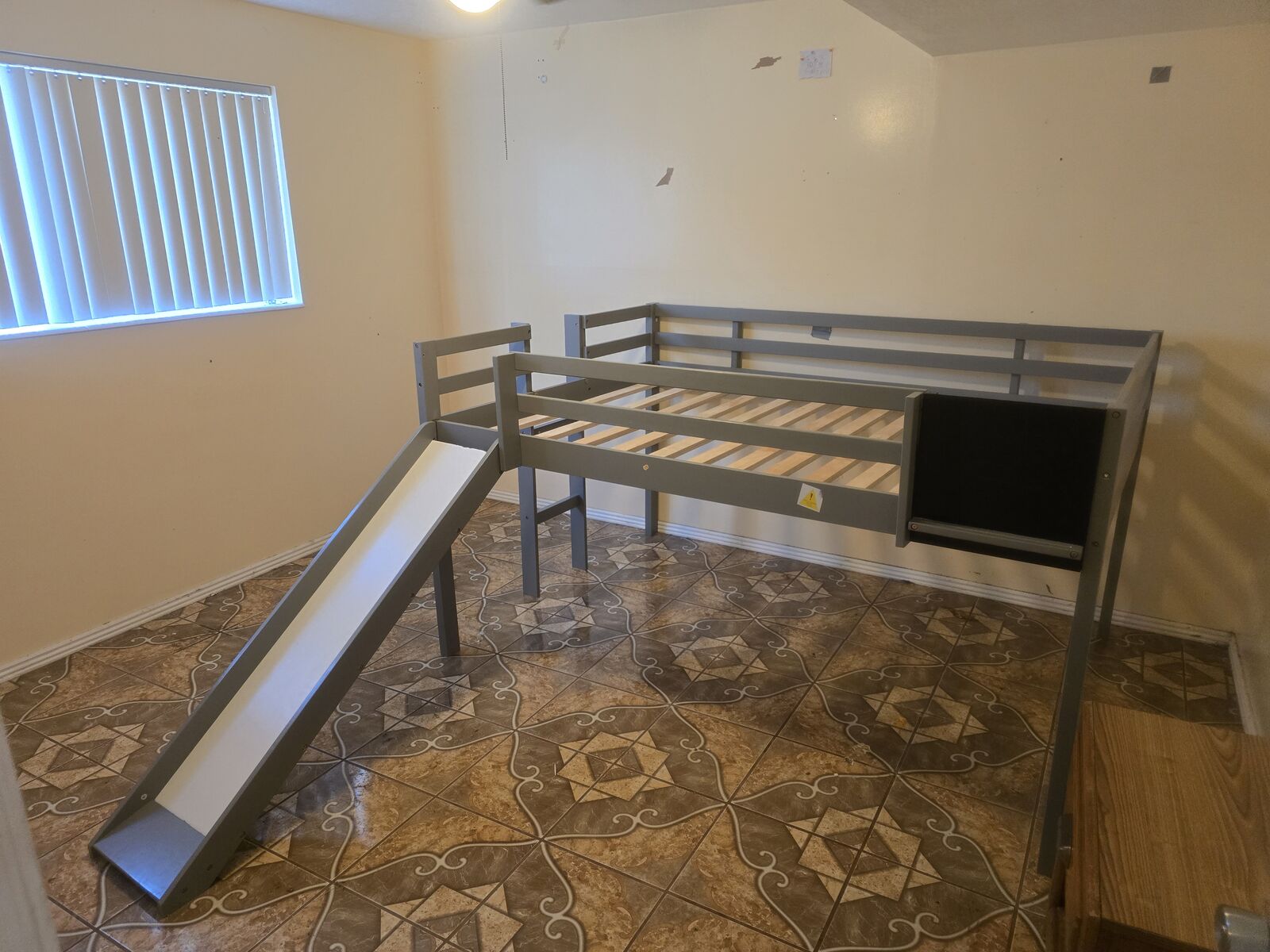 kid bed play with slide