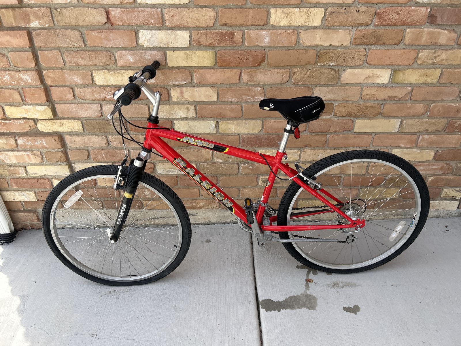 Raleigh M30 Mountain Bike