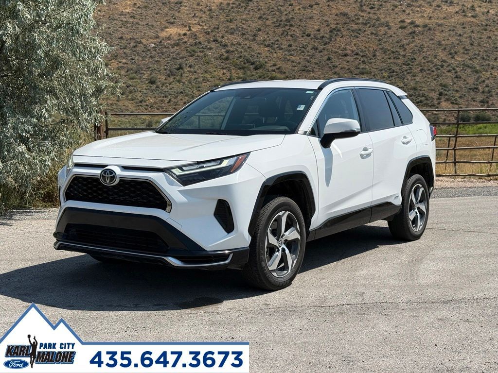 2025 Toyota RAV4 Plug-in Hybrid SE