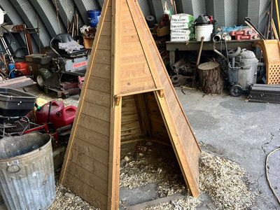 Wooden kid’s teepee