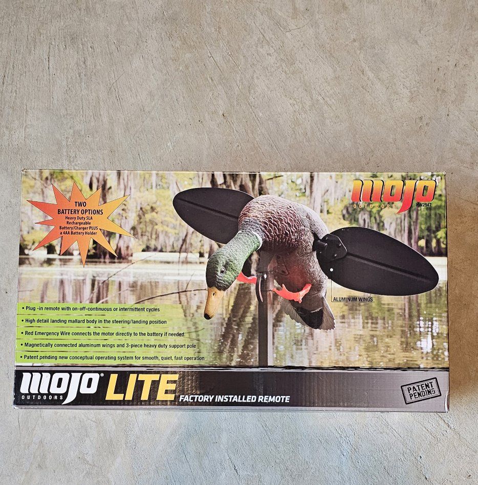 Mojo Outdoors Lite Factory Installed Remote Mallard Duck Decoy Brand New