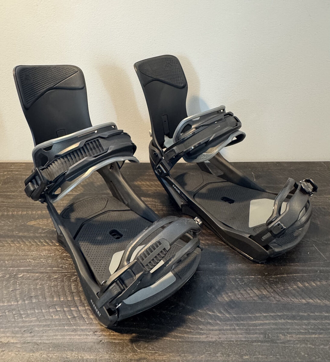 Jones FASE Mercury Snowboard Bindings - Size Large (New)