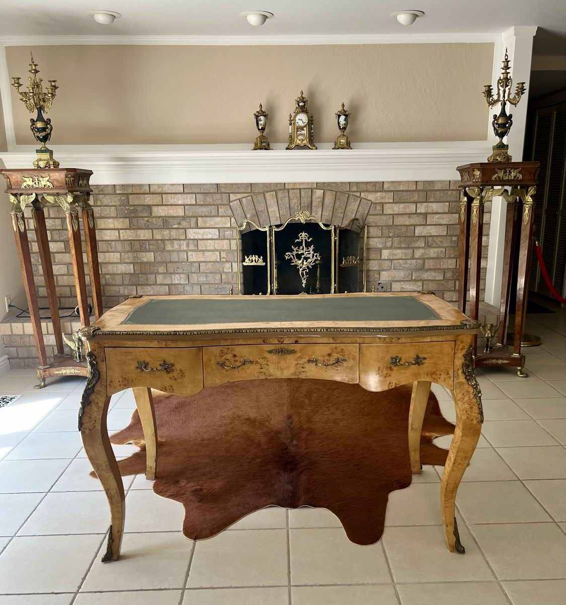 Antique Burl Wood & Bronze Bureau Plat Desk with Leather Top - Ornate Carved Legs
