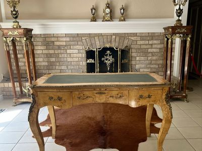 Antique Burl Wood & Bronze Bureau Plat Desk with Leather Top - Ornate Carved Legs