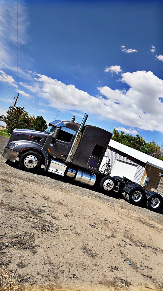 2020 Peterbilt 579