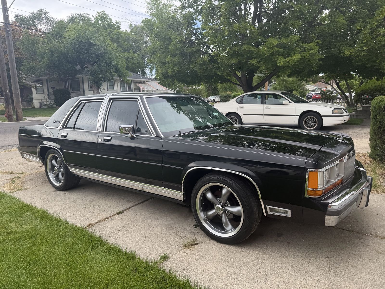 1989 Ford Crown Victoria LX