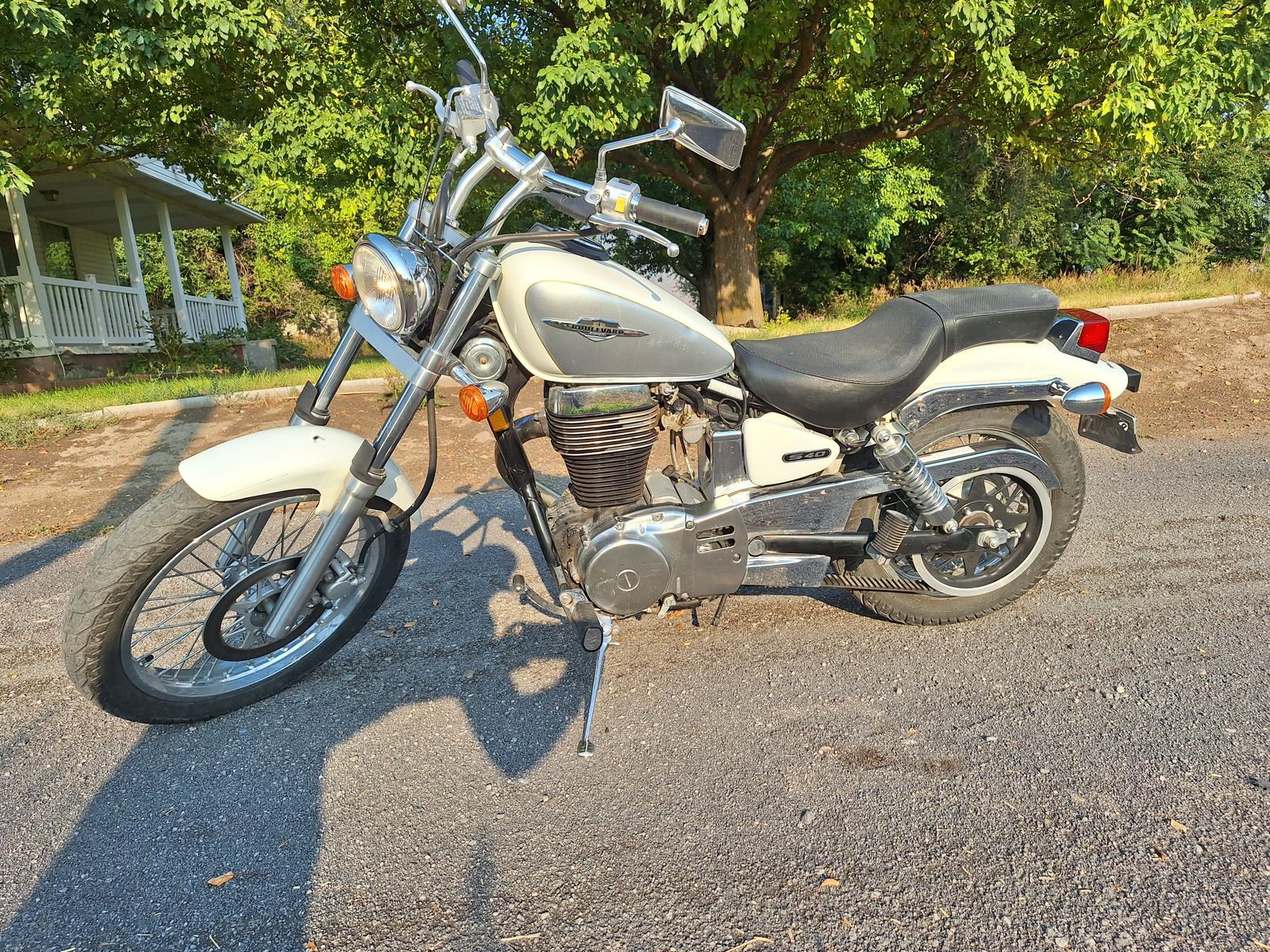 2009 Suzuki Boulevard S40