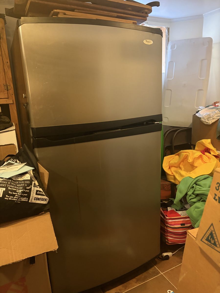 Whirlpool Stainless Steel Top-Freezer Refrigerator