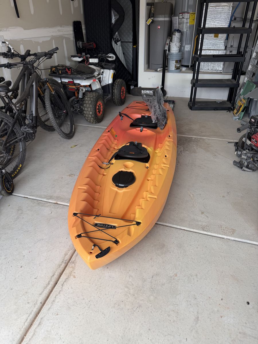 Lifetime Kayak Never Used