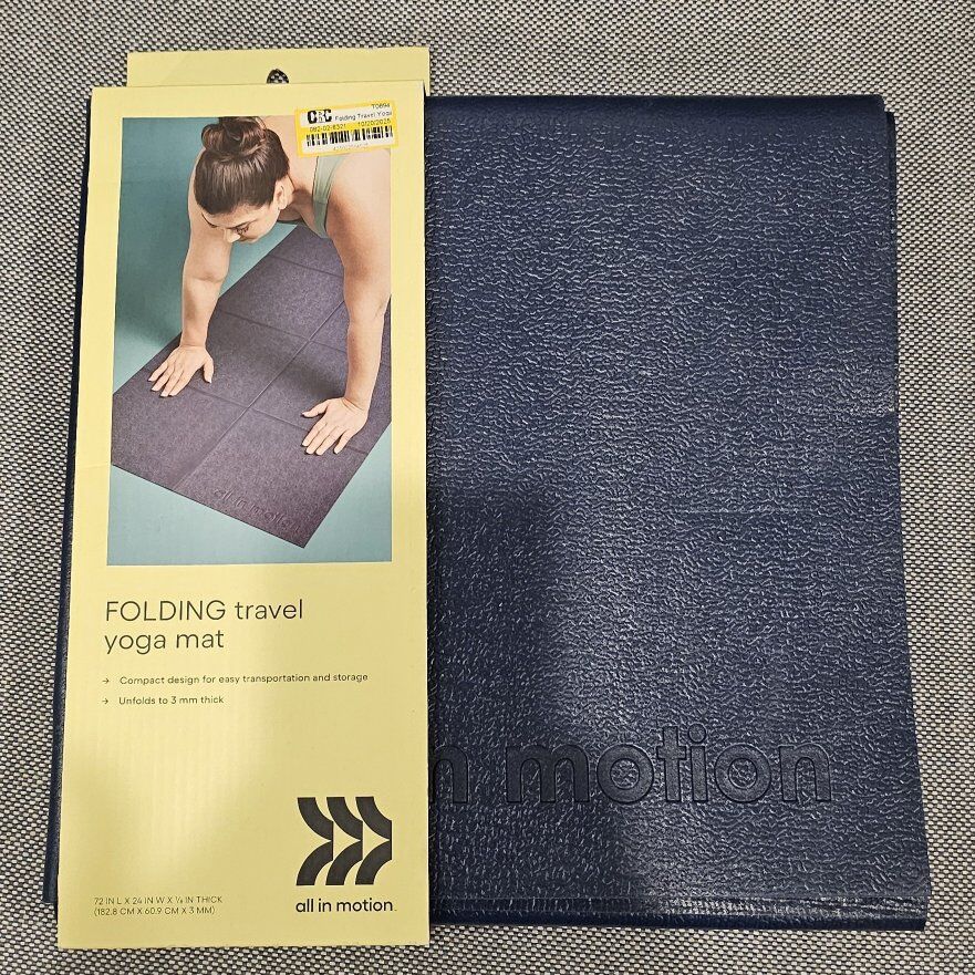 Foldable yoga mat