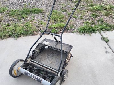 Task Force 18" Manual Push Reel Lawnmower