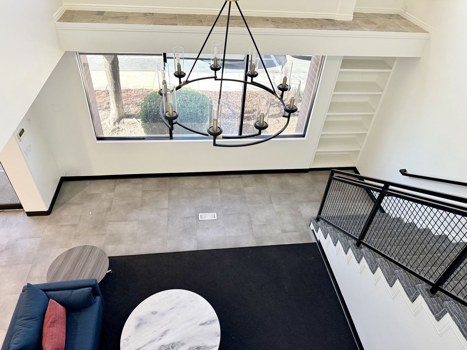 N Salt Lake - Commercial Property for Lease: Modern Office Space with Amenities & High Ceilings