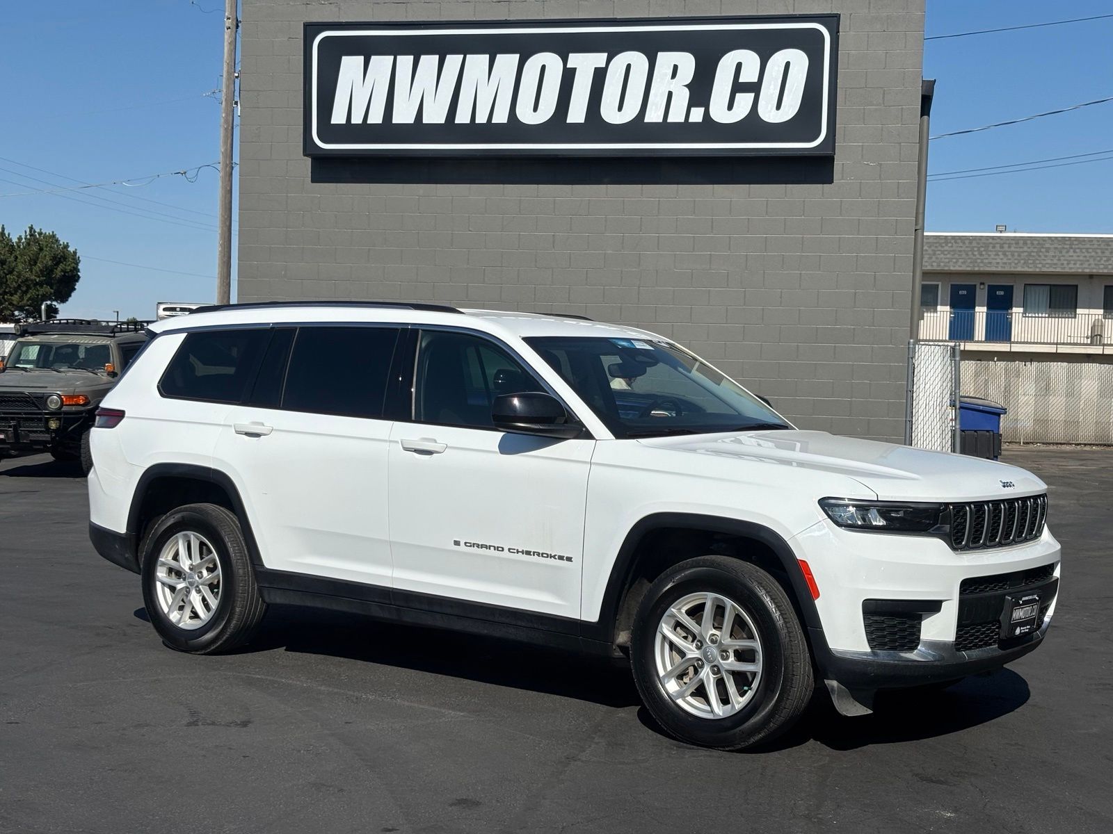 2023 Jeep Grand Cherokee L Laredo