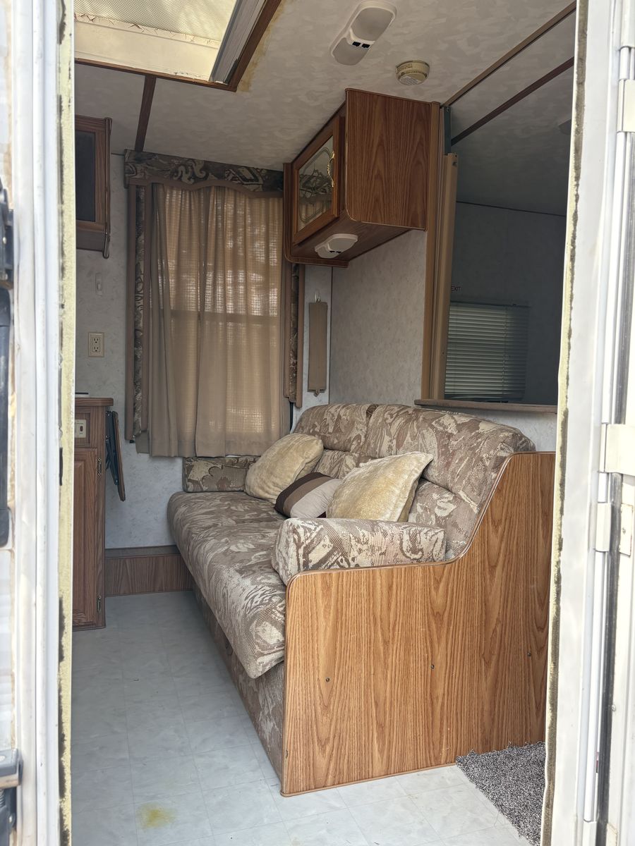 Main image 12