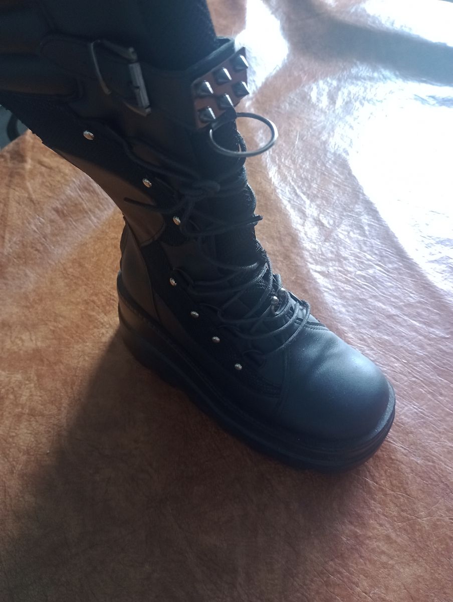 Women's boots