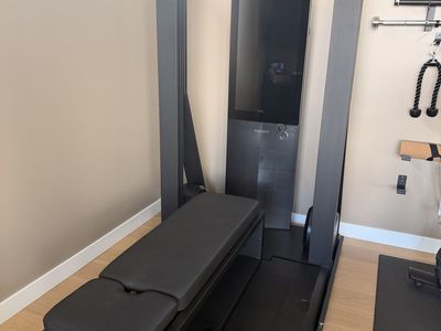 OxeFit XS1 smart gym weight fitness machine