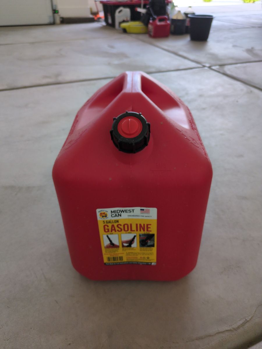 5 gallon gas can, new unused