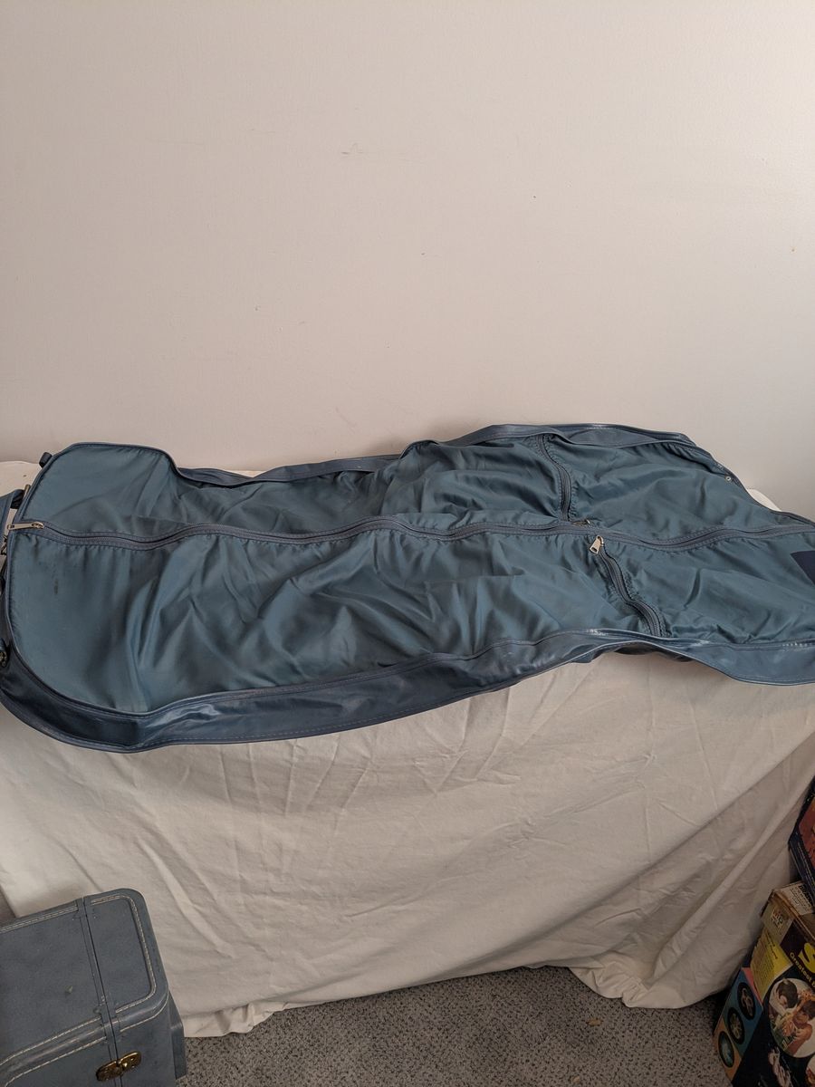 Main image 6
