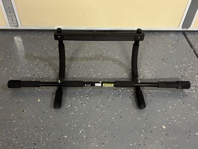 Pull up bar