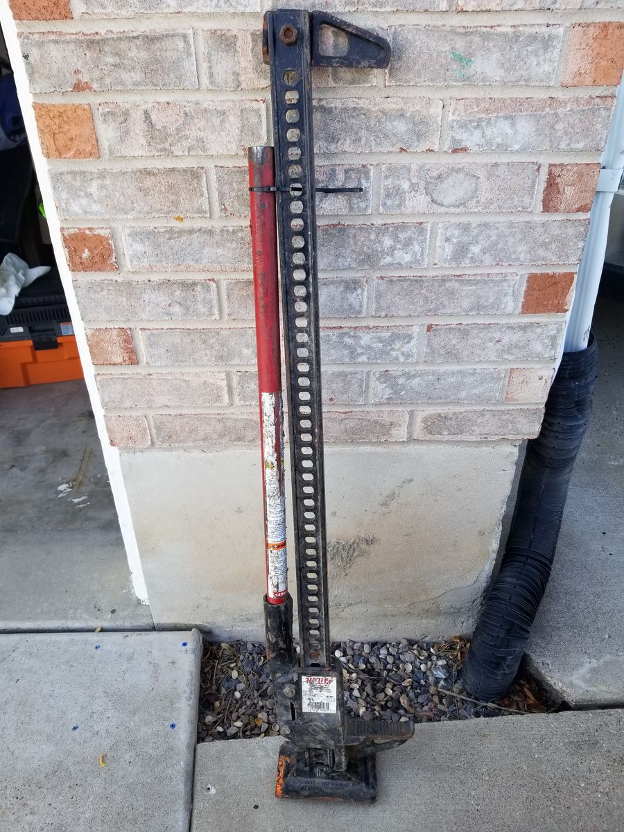 Heavy-Duty Farm Jack / Hi-Lift Jack - Off-Road Recovery Tool