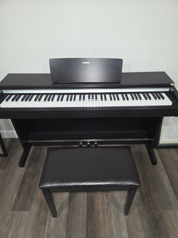 Yamaha Arius YDP-142 Digital Piano - Dark Rosewood Finish - Weighted Keys, Pedal Unit, Bench