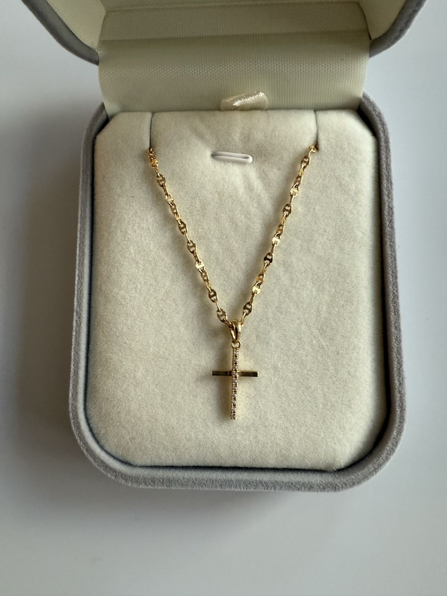 18 K Gold Cross Chain