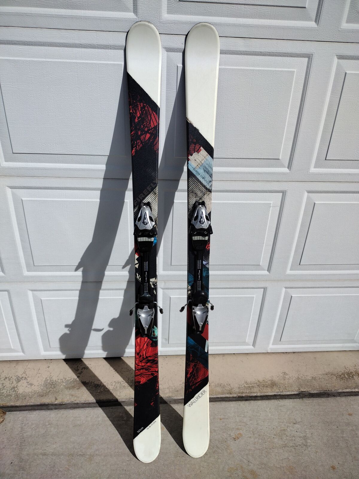 Womans FireFly Wallrider 161 cm Skis 116-84-111 / R:16 with demo bindings