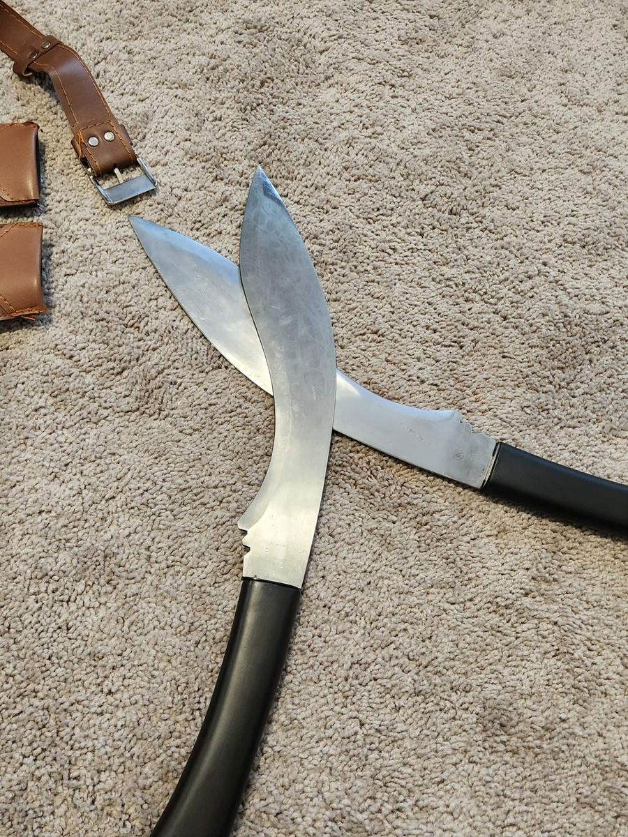 Kukri-Style Dual Blades