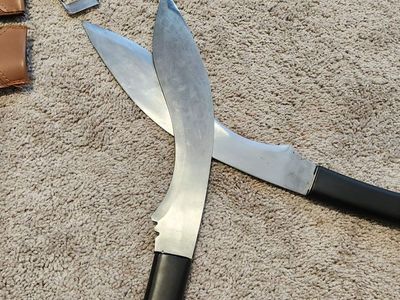 Kukri-Style Dual Blades